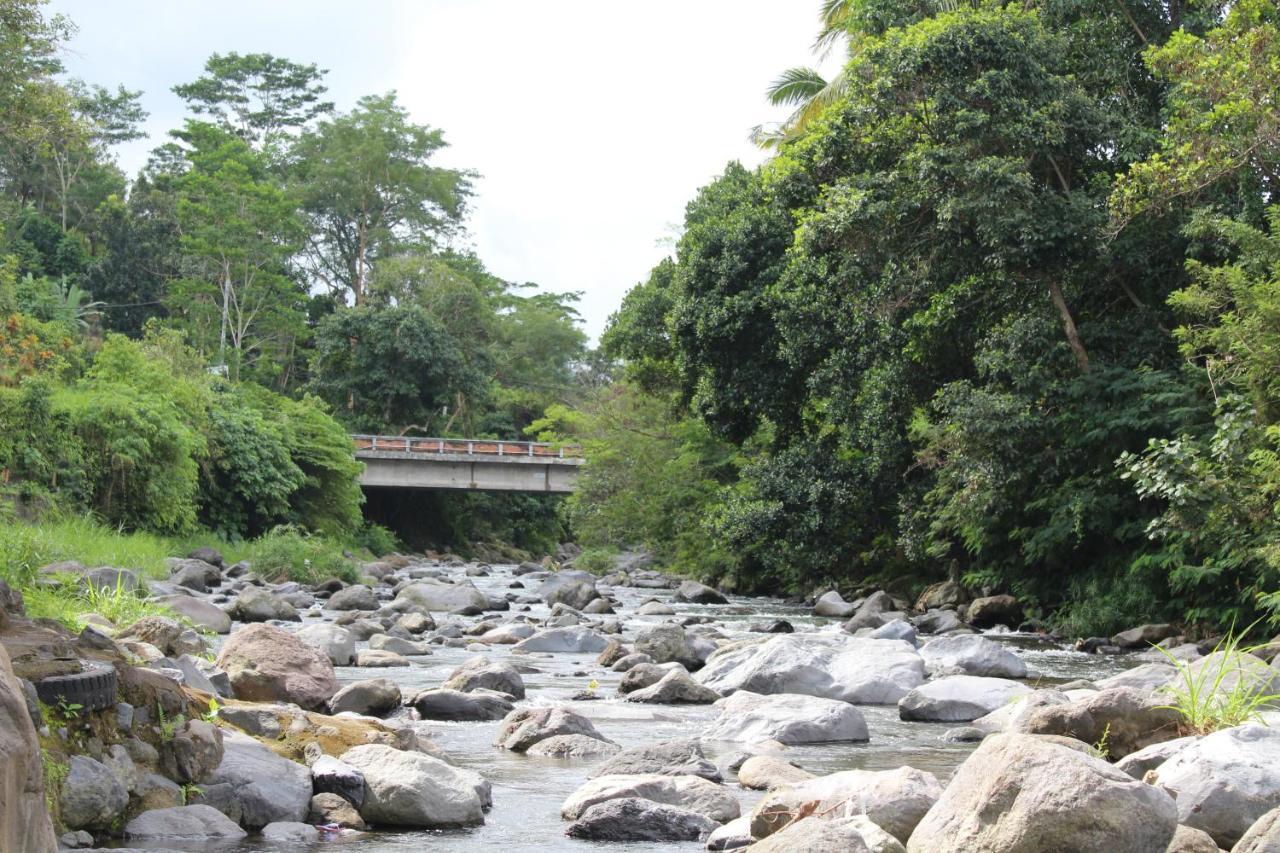 Pondok Tepi Sungai Sidemen  Exterior foto